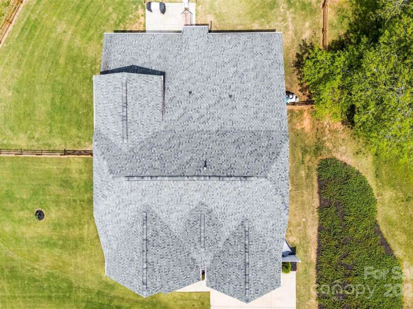 130 Candlewood Drive, Kings Mountain, NC 28086.  MLS# CAR4250871, YatesRealty ID 9368. 