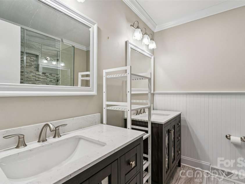 604 Sunnybrook Drive, Monroe, NC 28110.  MLS# CAR4352950, YatesRealty ID 9368. 