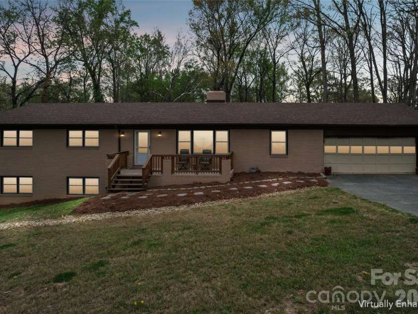 604 Sunnybrook Drive, Monroe, NC 28110.  MLS# CAR4352950, YatesRealty ID 9368. 