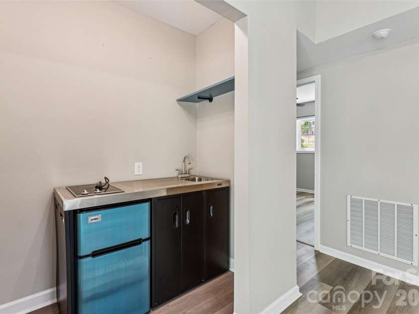 604 Sunnybrook Drive, Monroe, NC 28110.  MLS# CAR4352950, YatesRealty ID 9368. 