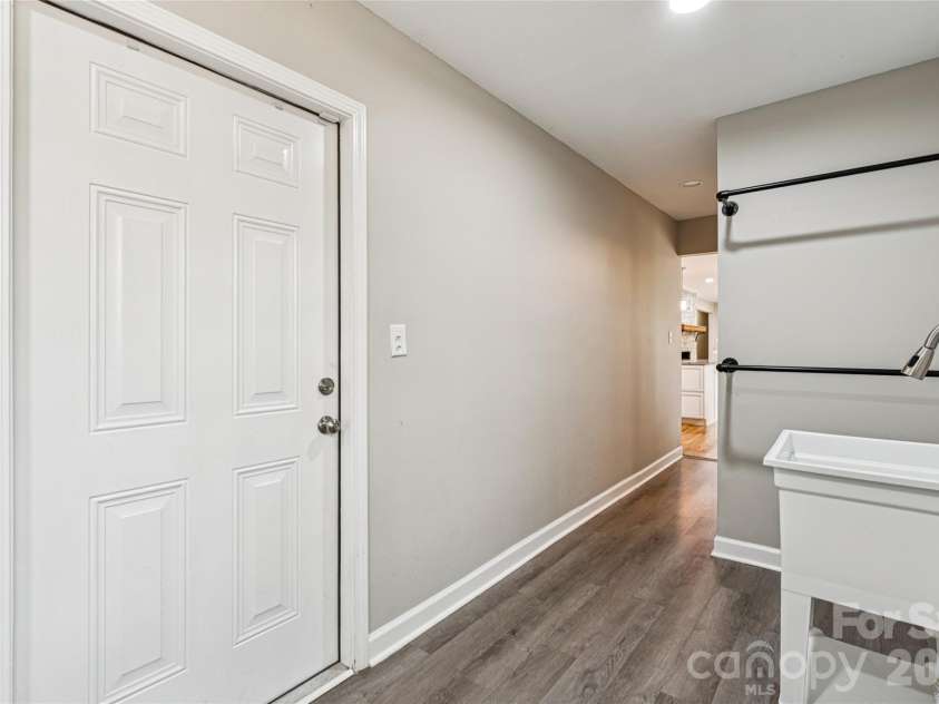 604 Sunnybrook Drive, Monroe, NC 28110.  MLS# CAR4352950, YatesRealty ID 9368. 