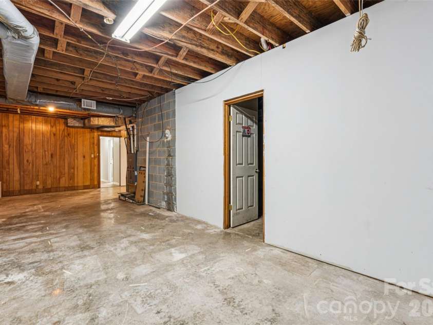 604 Sunnybrook Drive, Monroe, NC 28110.  MLS# CAR4352950, YatesRealty ID 9368. 