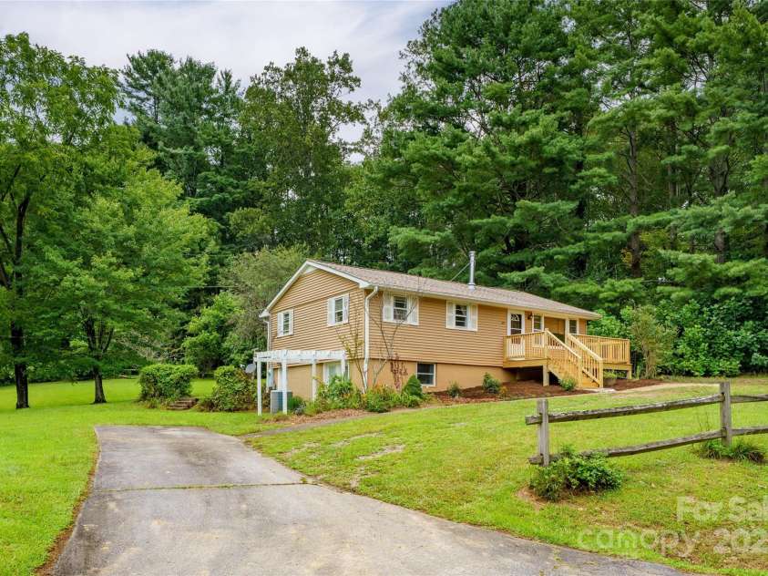 45 Armstrong Road, Etowah, NC 28729.  MLS# CAR4276177, YatesRealty ID 9369. 