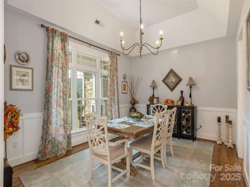 45 Blue Moon Lane, Hendersonville, NC 28739.  MLS# CAR4215959, YatesRealty ID 937. 