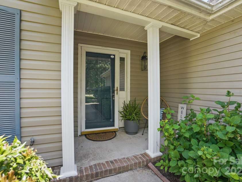 2945 Christian Scott Lane, Charlotte, NC 28214.  MLS# CAR4242532, YatesRealty ID 9370. 