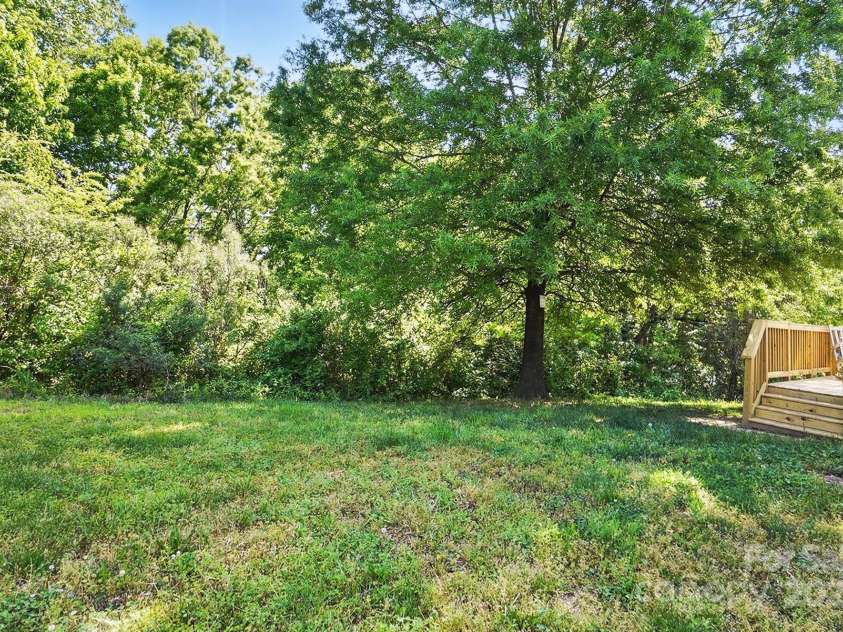 2945 Christian Scott Lane, Charlotte, NC 28214.  MLS# CAR4242532, YatesRealty ID 9370. 
