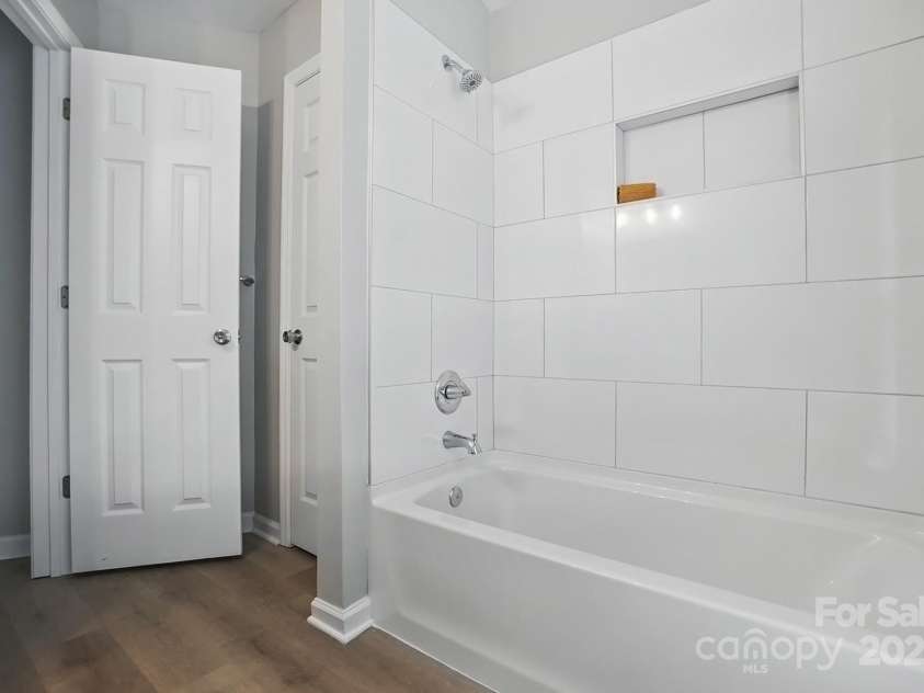 2945 Christian Scott Lane, Charlotte, NC 28214.  MLS# CAR4242532, YatesRealty ID 9370. Hall bath