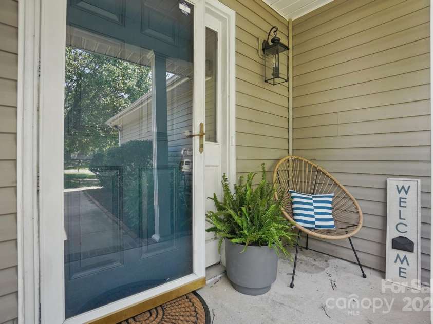 2945 Christian Scott Lane, Charlotte, NC 28214.  MLS# CAR4242532, YatesRealty ID 9370. Welcome Home!