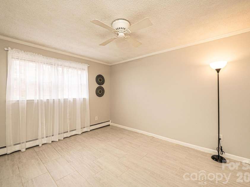 1063 4th Avenue Drive, Hickory, NC 28601.  MLS# CAR4350686, YatesRealty ID 9372. Downstairs bedroom #4