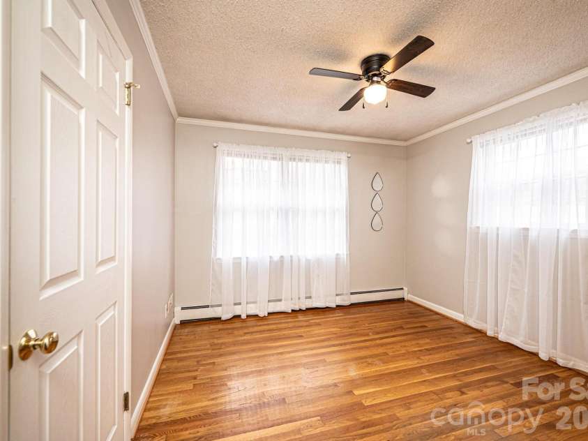 1063 4th Avenue Drive, Hickory, NC 28601.  MLS# CAR4350686, YatesRealty ID 9372. Main level bedroom #2