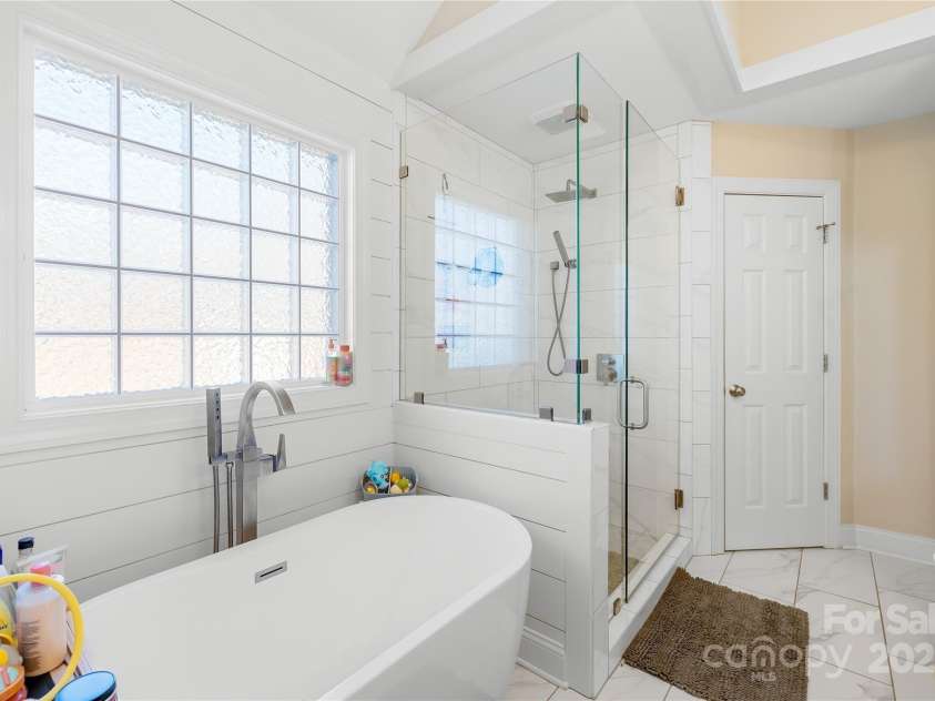 311 Kaitlyn Lane, Kings Mountain, NC 28086.  MLS# CAR4214160, YatesRealty ID 9374. 