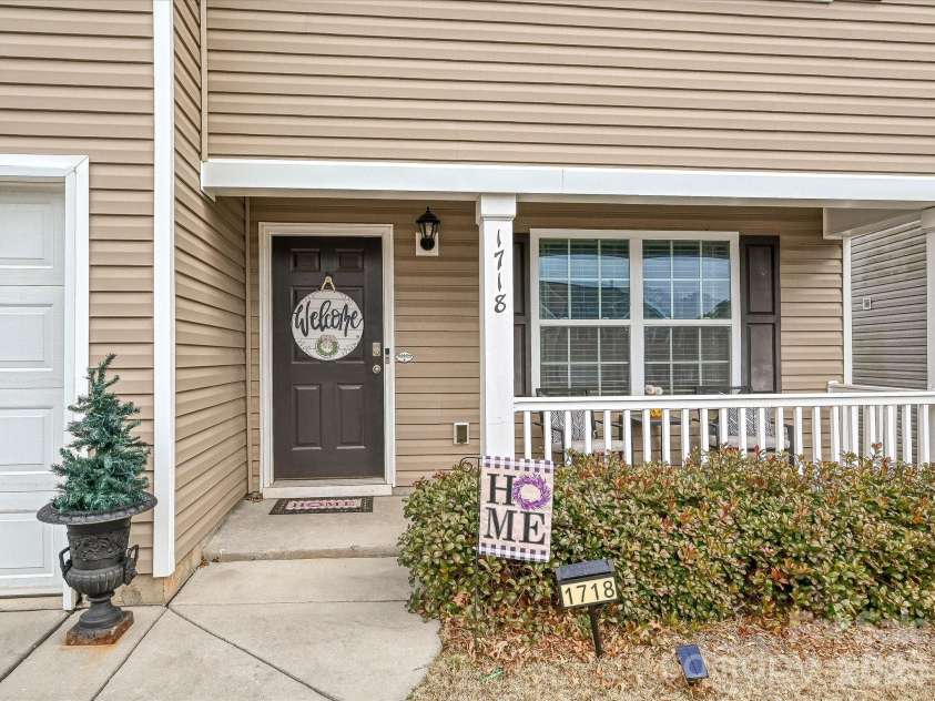 1718 Gaston Mountain Drive, Dallas, NC 28034.  MLS# CAR4340398, YatesRealty ID 9376. 
