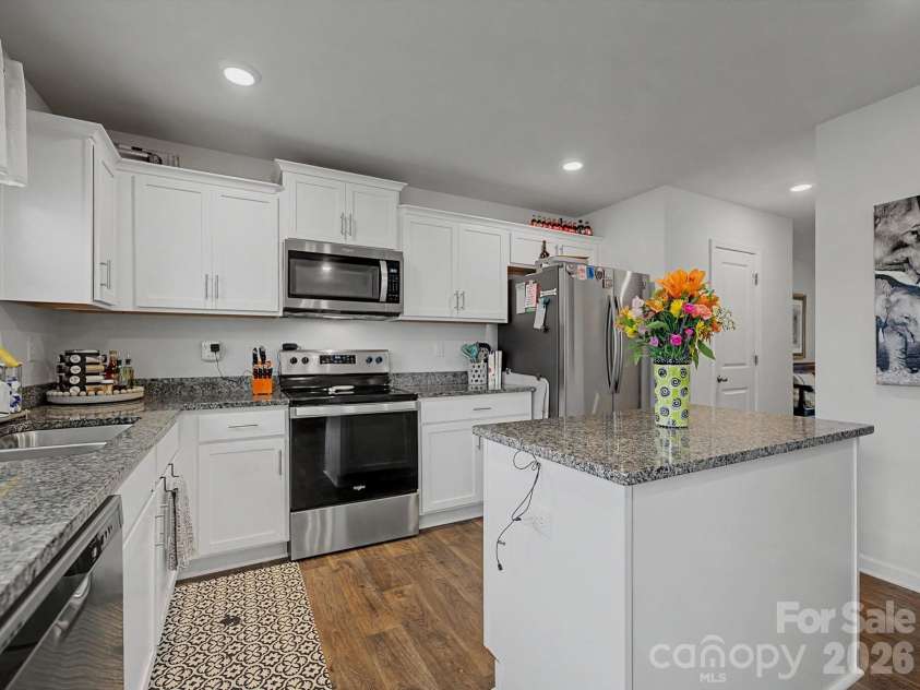 1718 Gaston Mountain Drive, Dallas, NC 28034.  MLS# CAR4340398, YatesRealty ID 9376. 