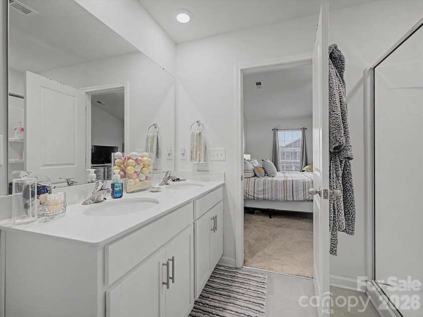 1718 Gaston Mountain Drive, Dallas, NC 28034.  MLS# CAR4340398, YatesRealty ID 9376. 