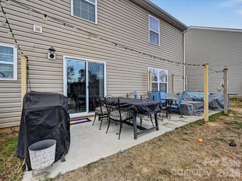 1718 Gaston Mountain Drive, Dallas, NC 28034.  MLS# CAR4340398, YatesRealty ID 9376. 