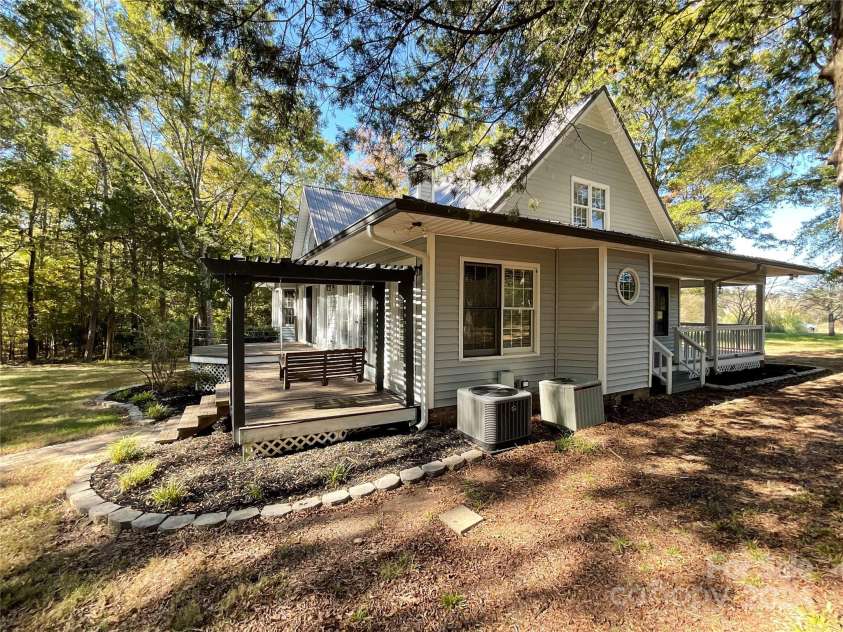 3018 Castlebrook Drive, Monroe, NC 28112.  MLS# CAR4194126, YatesRealty ID 9376. 