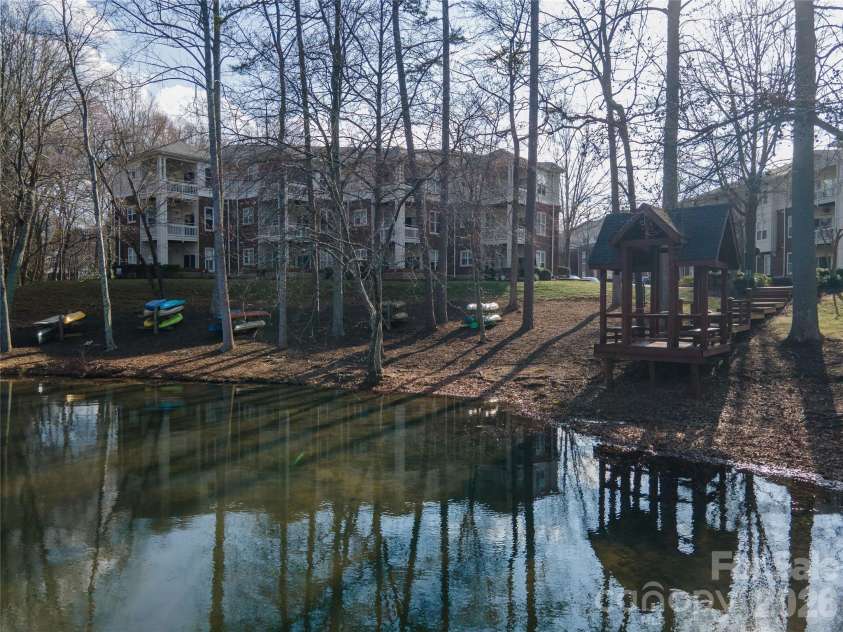 714 Northeast Drive, Davidson, NC 28036.  MLS# CAR4349837, YatesRealty ID 9377. 