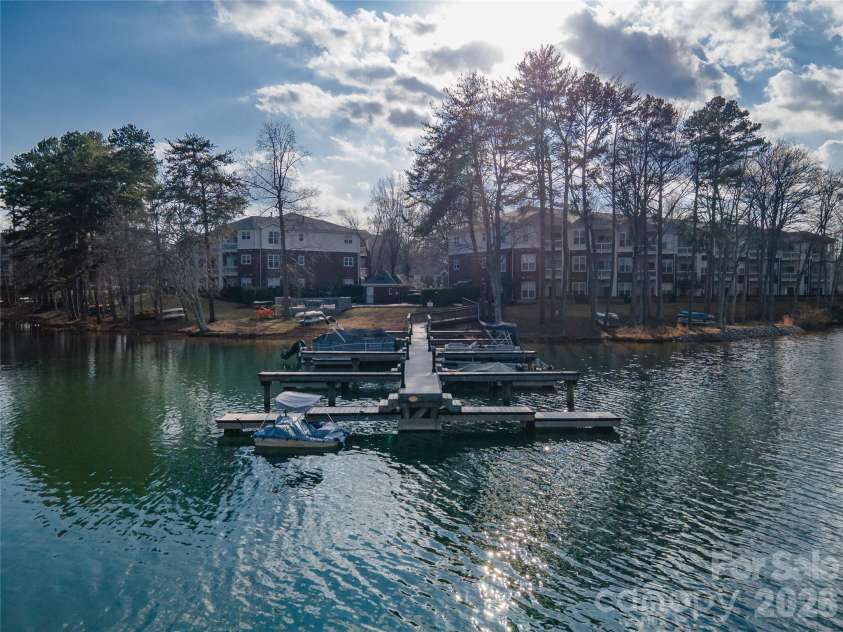 714 Northeast Drive, Davidson, NC 28036.  MLS# CAR4349837, YatesRealty ID 9377. 