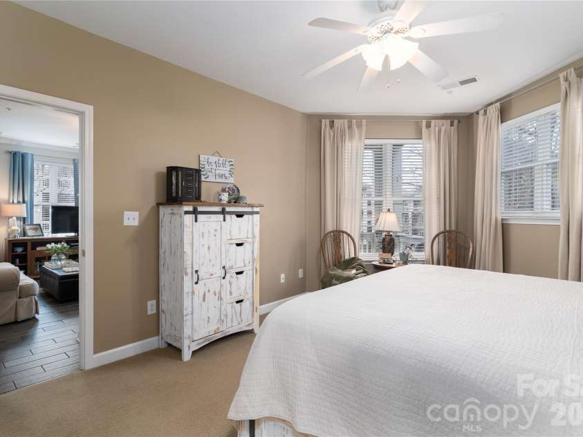 714 Northeast Drive, Davidson, NC 28036.  MLS# CAR4349837, YatesRealty ID 9377. Split floor plan allows the Primary Suite to have privacy.