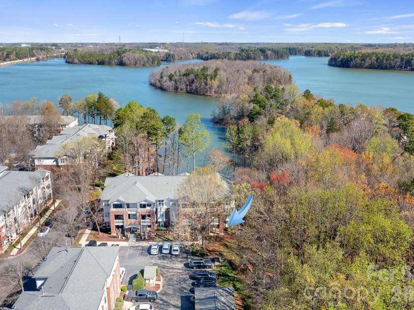 714 Northeast Drive, Davidson, NC 28036.  MLS# CAR4356526, YatesRealty ID 9377. 