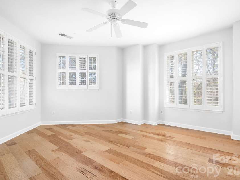 714 Northeast Drive, Davidson, NC 28036.  MLS# CAR4356526, YatesRealty ID 9377. 