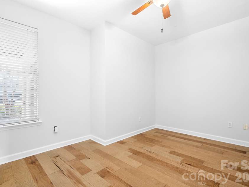 714 Northeast Drive, Davidson, NC 28036.  MLS# CAR4356526, YatesRealty ID 9377. 