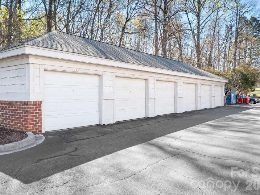 714 Northeast Drive, Davidson, NC 28036.  MLS# CAR4356526, YatesRealty ID 9377. 