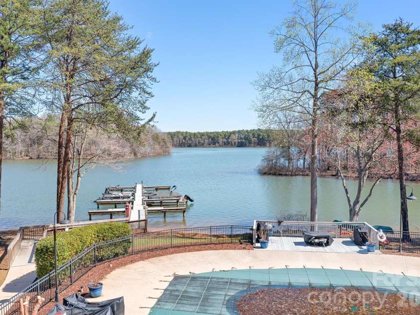 714 Northeast Drive, Davidson, NC 28036.  MLS# CAR4356526, YatesRealty ID 9377. 