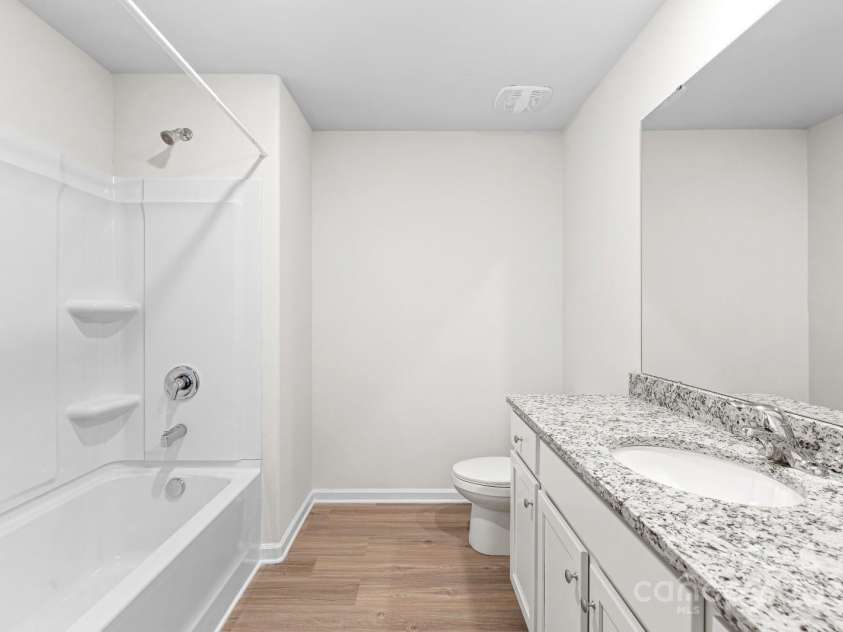 1157 Nia Road, Charlotte, NC 28215.  MLS# CAR4316800, YatesRealty ID 9378. 