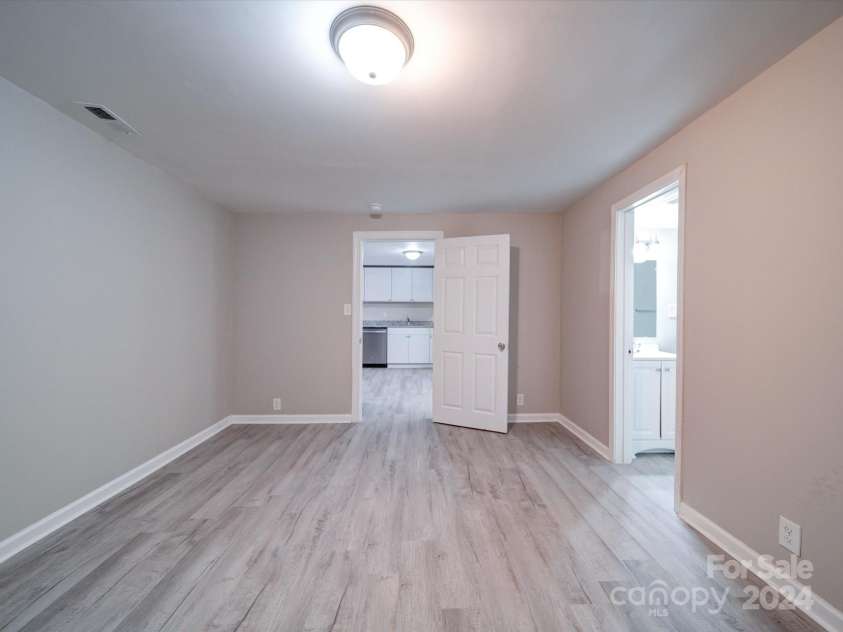 208 Oakland Drive, Lowell, NC 28098.  MLS# CAR4207278, YatesRealty ID 9378. Second Bedroom