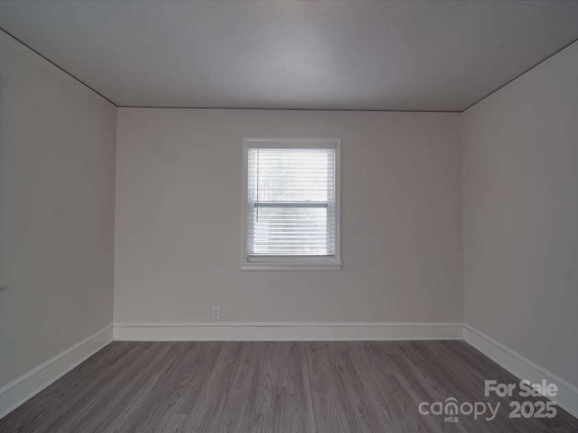 2996 Shady Lane, Charlotte, NC 28208.  MLS# CAR4208360, YatesRealty ID 9379. 