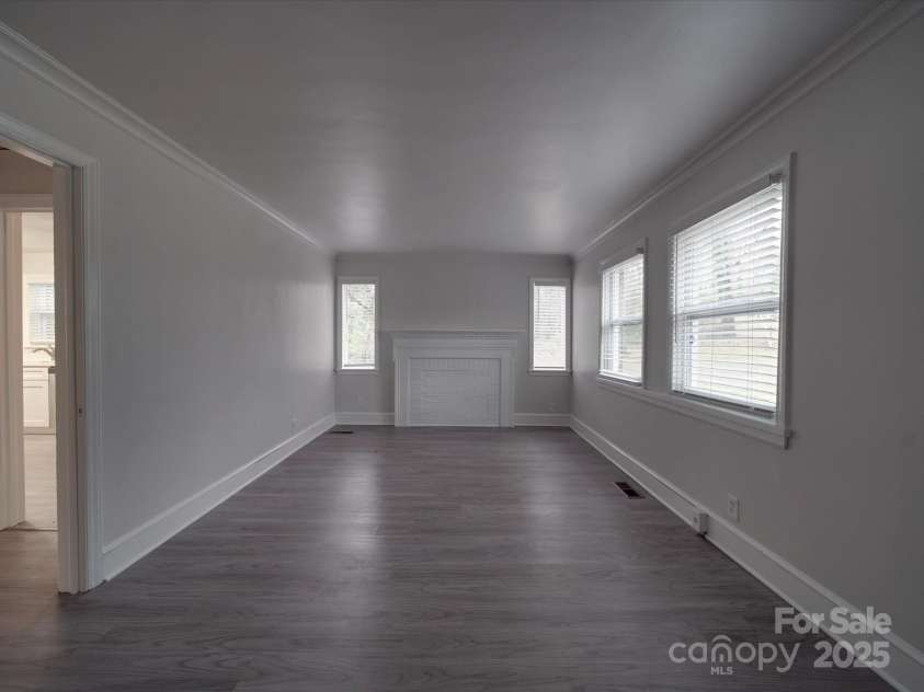 2996 Shady Lane, Charlotte, NC 28208.  MLS# CAR4208360, YatesRealty ID 9379. Living room