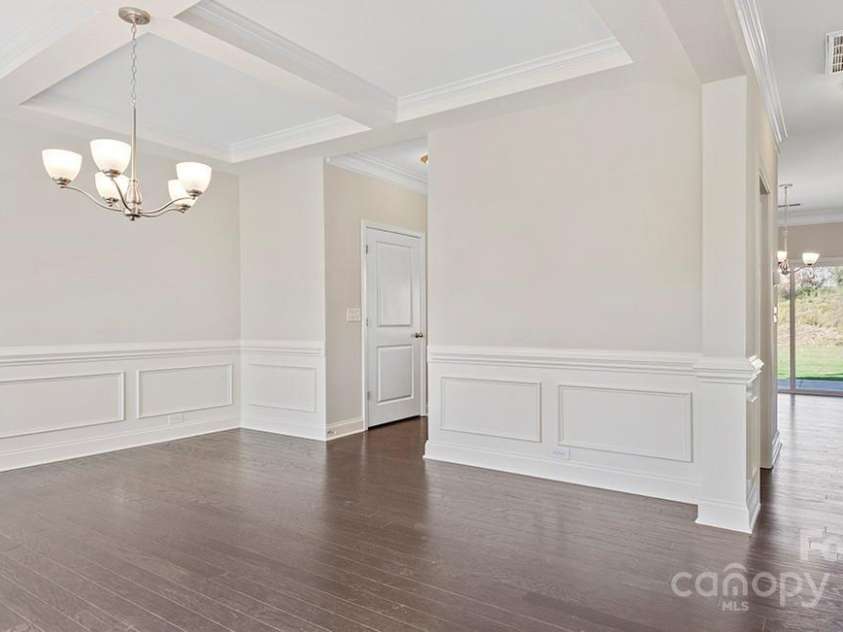 606 Fox Cove Road, Hendersonville, NC 28792.  MLS# CAR4242600, YatesRealty ID 9381. Photos are representative