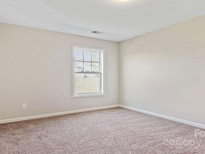 606 Fox Cove Road, Hendersonville, NC 28792.  MLS# CAR4242600, YatesRealty ID 9381. Photos are representative