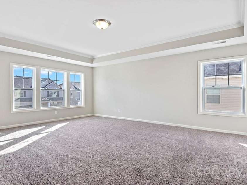 606 Fox Cove Road, Hendersonville, NC 28792.  MLS# CAR4242600, YatesRealty ID 9381. Photos are representative