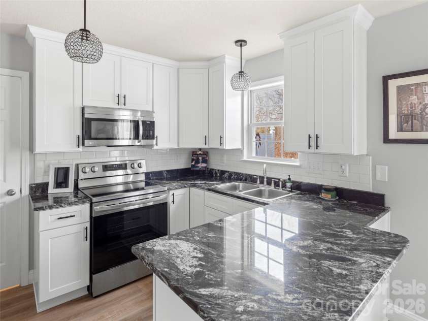 99 Sunny Meadows Boulevard, Arden, NC 28704.  MLS# CAR4347586, YatesRealty ID 9381. 