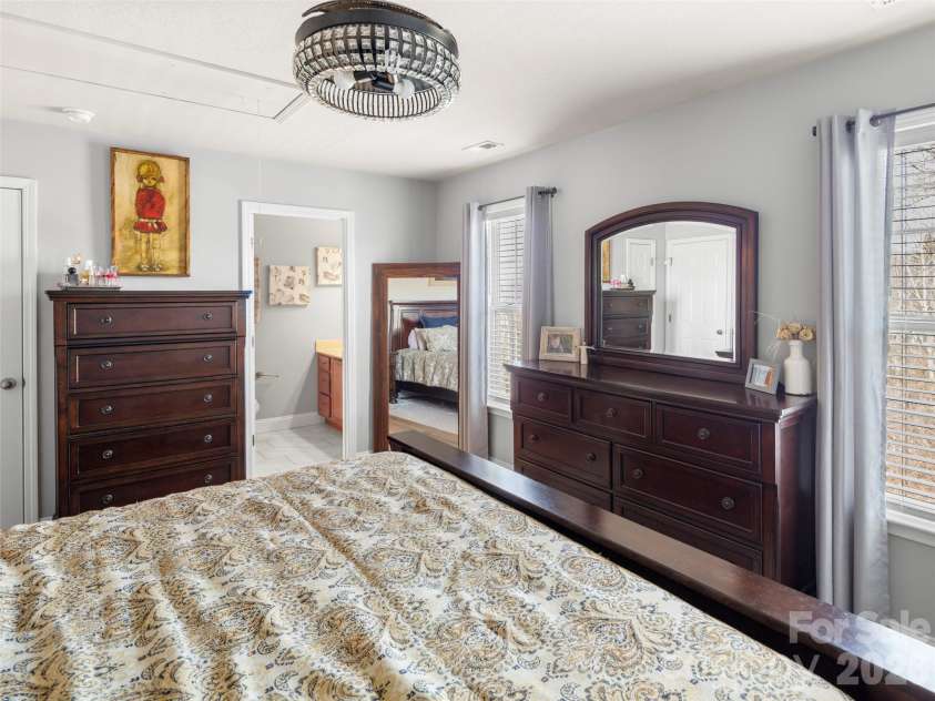 99 Sunny Meadows Boulevard, Arden, NC 28704.  MLS# CAR4347586, YatesRealty ID 9381. 