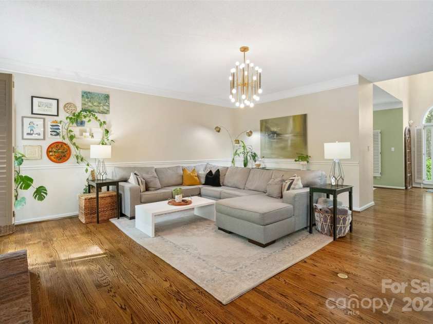 3134 Old Chapel Lane, Charlotte, NC 28210.  MLS# CAR4251730, YatesRealty ID 9382. 