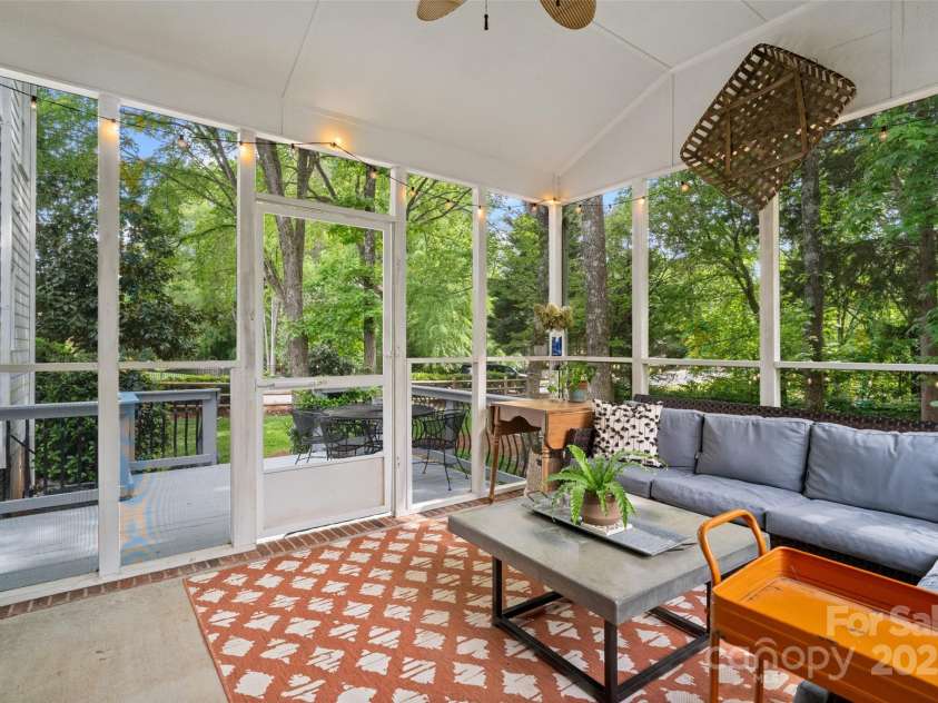3134 Old Chapel Lane, Charlotte, NC 28210.  MLS# CAR4251730, YatesRealty ID 9382. 
