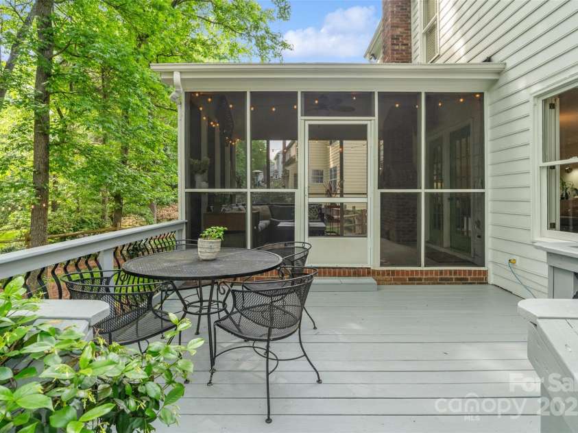 3134 Old Chapel Lane, Charlotte, NC 28210.  MLS# CAR4251730, YatesRealty ID 9382. 