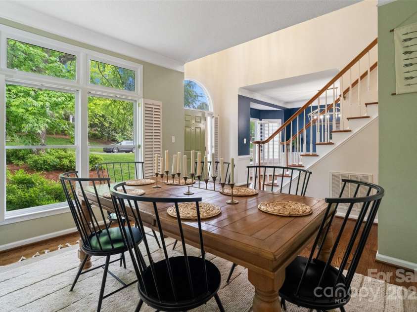3134 Old Chapel Lane, Charlotte, NC 28210.  MLS# CAR4251730, YatesRealty ID 9382. Dining Room