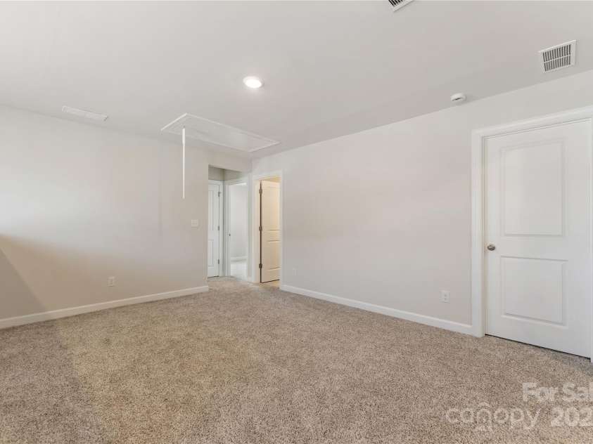 126 Johns Cardinal Drive, Mooresville, NC 28115.  MLS# CAR4239913, YatesRealty ID 9385. 