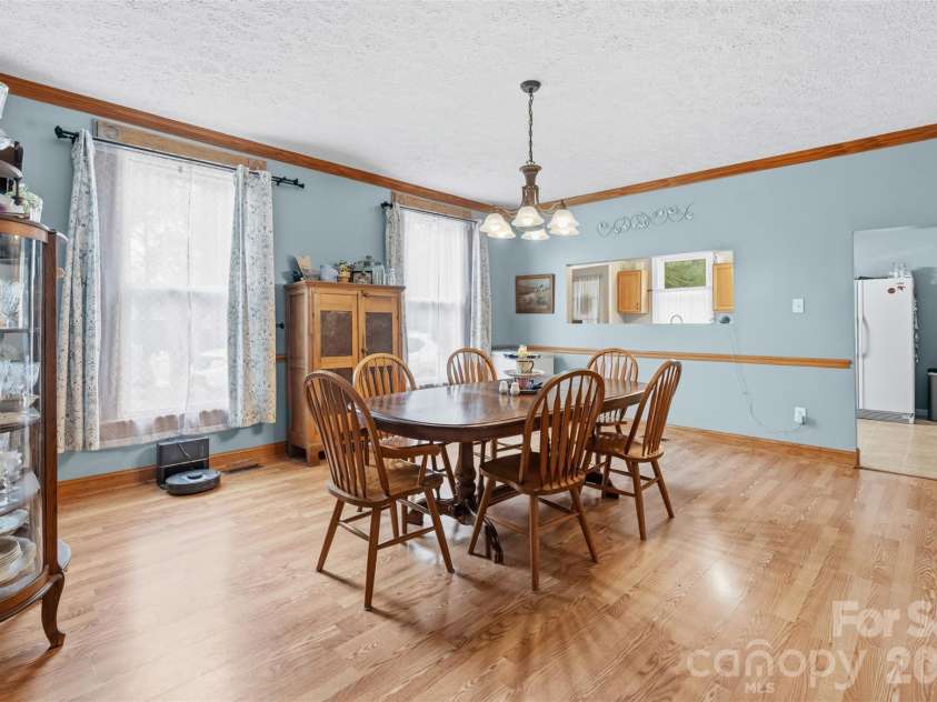 207 Oak Avenue, Hamlet, NC 28345.  MLS# CAR4357749, YatesRealty ID 9385. 