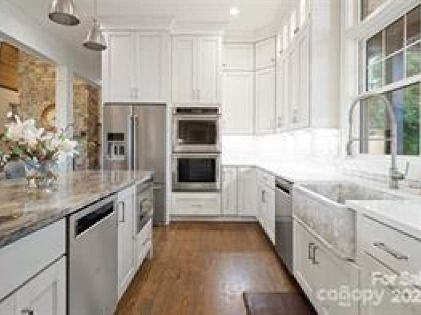 822 & 920 Preservation Trail, Columbus, NC 28722.  MLS# CAR4223854, YatesRealty ID 9386. Main house kitchen