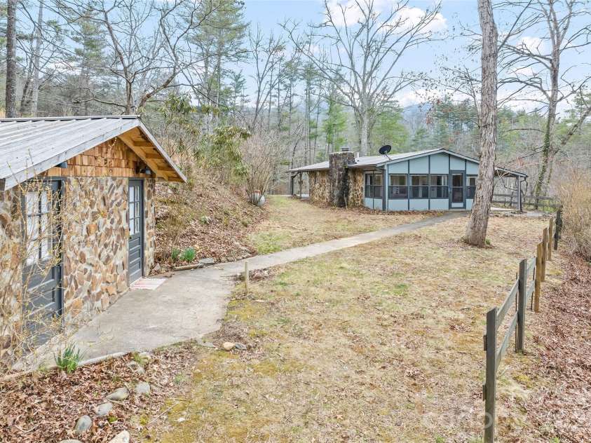 171 Fortner Road, Bryson City, NC 28713.  MLS# CAR4354486, YatesRealty ID 9387. 