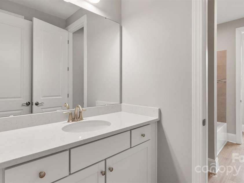 4440 Moxie Way, Charlotte, NC 28215.  MLS# CAR4195501, YatesRealty ID 9387. Bath 2