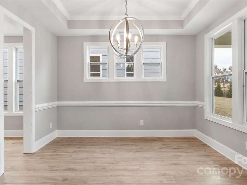 4440 Moxie Way, Charlotte, NC 28215.  MLS# CAR4195501, YatesRealty ID 9387. Dining