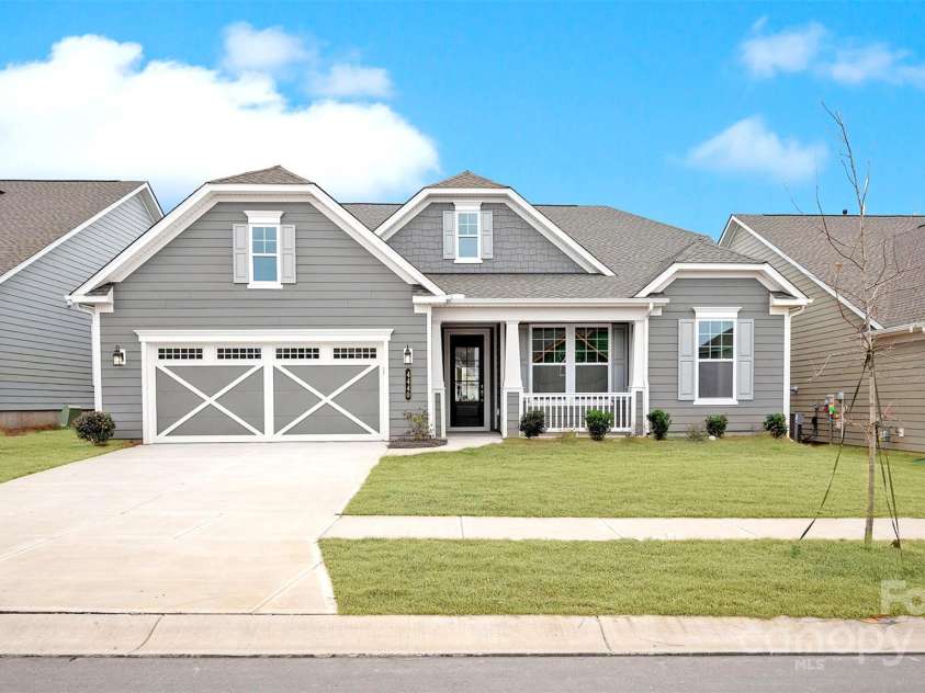 4440 Moxie Way, Charlotte, NC 28215.  MLS# CAR4195501, YatesRealty ID 9387. Front Exterior