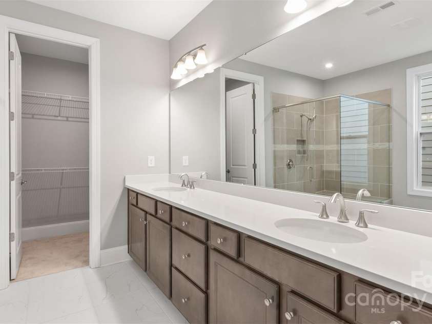4440 Moxie Way, Charlotte, NC 28215.  MLS# CAR4195501, YatesRealty ID 9387. Owner's Suite Bath