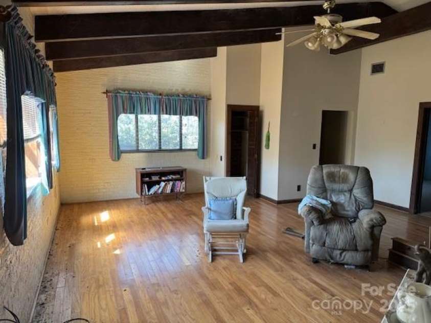 2211 Unionville Indian Trail, Indian Trail, NC 28079.  MLS# CAR4231619, YatesRealty ID 9388. 